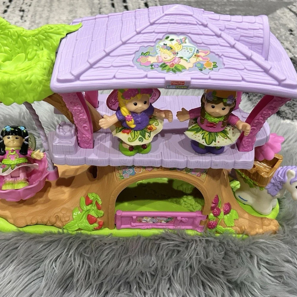 Fisher Price Little People Fairy Treehouse Playset Three Fairies & Unicorn